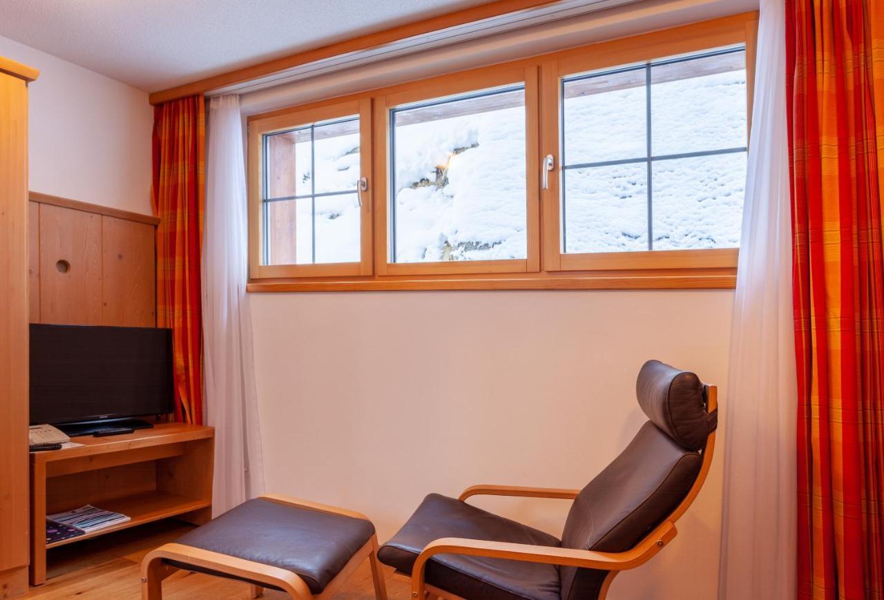 צרמט Jaegerhof Serviced Apartements מראה חיצוני תמונה